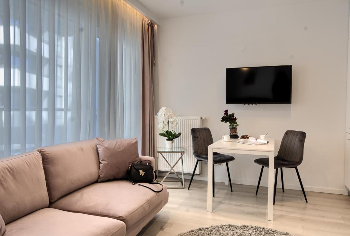 Mayad Residence Warsaw Luaran gambar